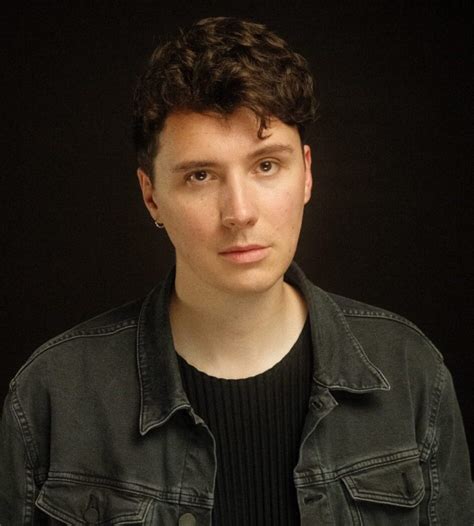 dan howell website.